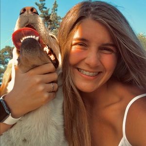 Meet your Posher, Angie